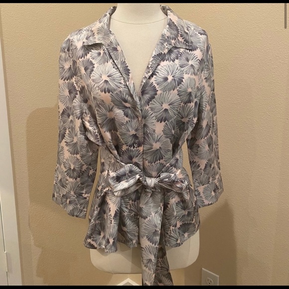 Anthropologie Tops - Anthropologie Self Tie Silk Blouse - Size 14